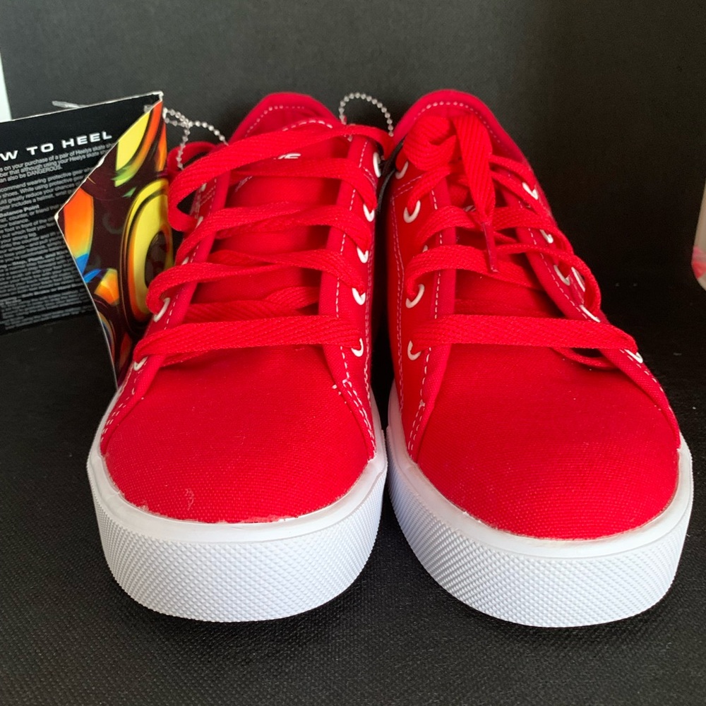 NWT- HEELYS THE ORIGINAL - Red Roller Shoes with White Soles - Picture 12 of 14